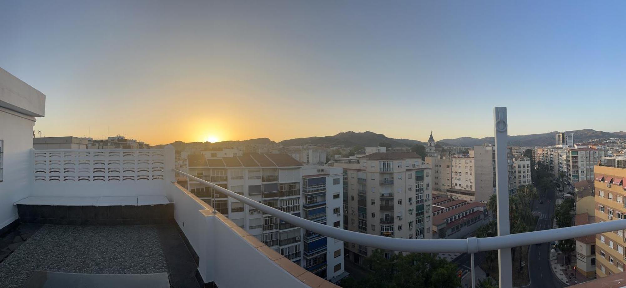 Atico Plaza Bailen Malaga Centroアパートメント エクステリア 写真