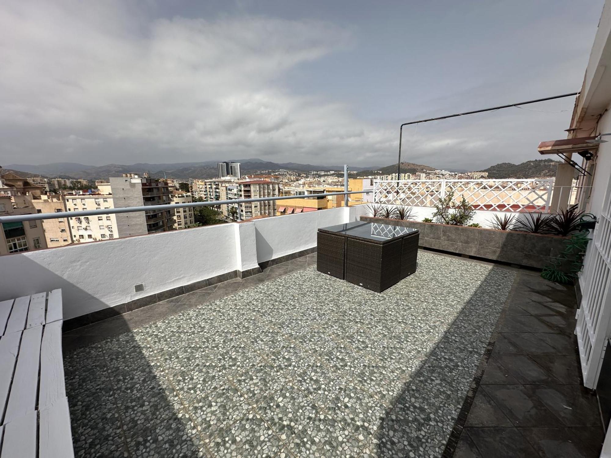 Atico Plaza Bailen Malaga Centroアパートメント エクステリア 写真